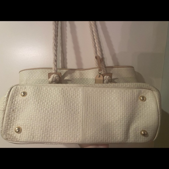 Cynthia Rowley Large Tan Leather Shoulder Tote - Picture 2 of 6